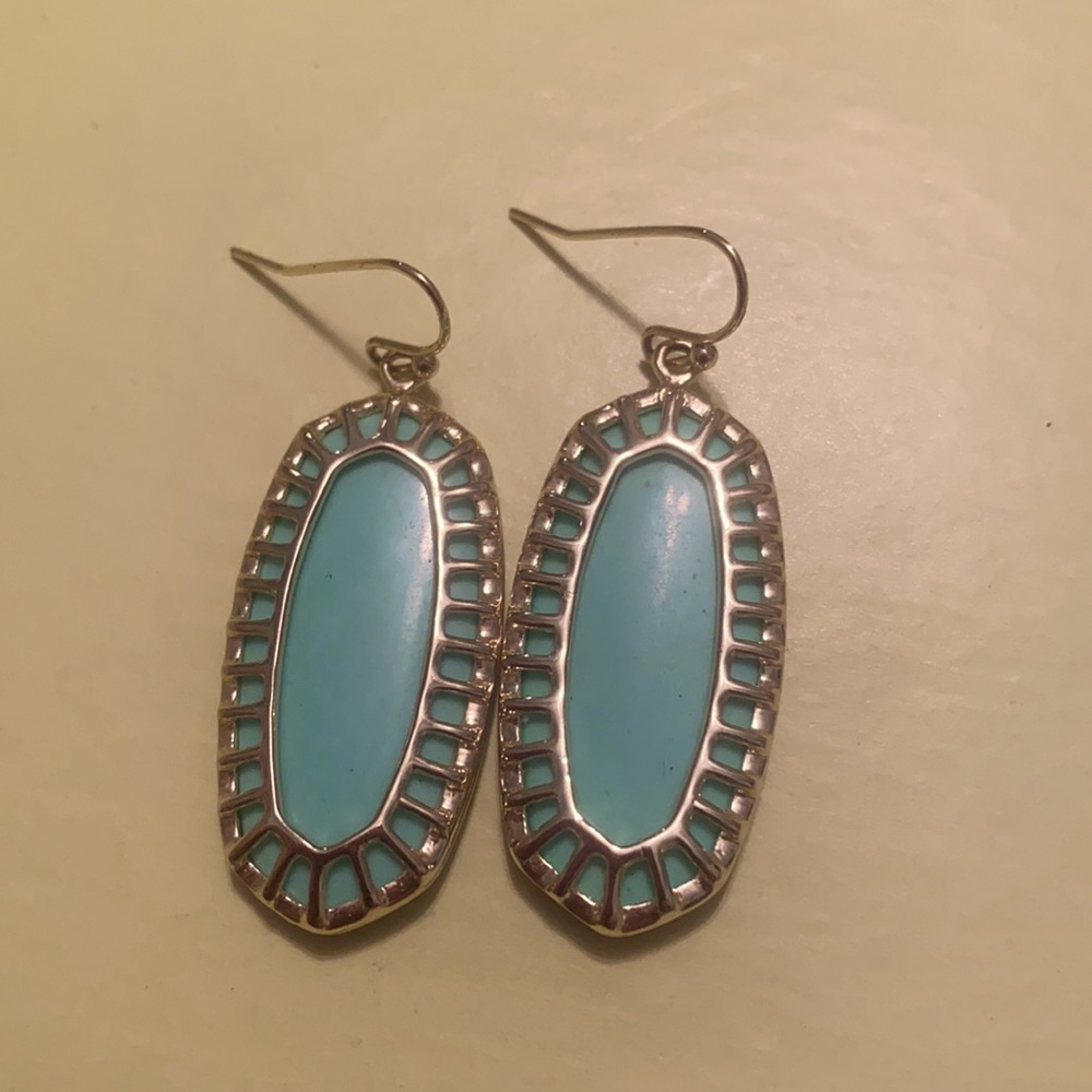 Kendra Scott Earrings in sea foam green